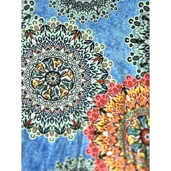 Yidarton Women's XL Short Sleeve Floral V-Neck Vibrant Geometric Blouse - Picture 2 of 7